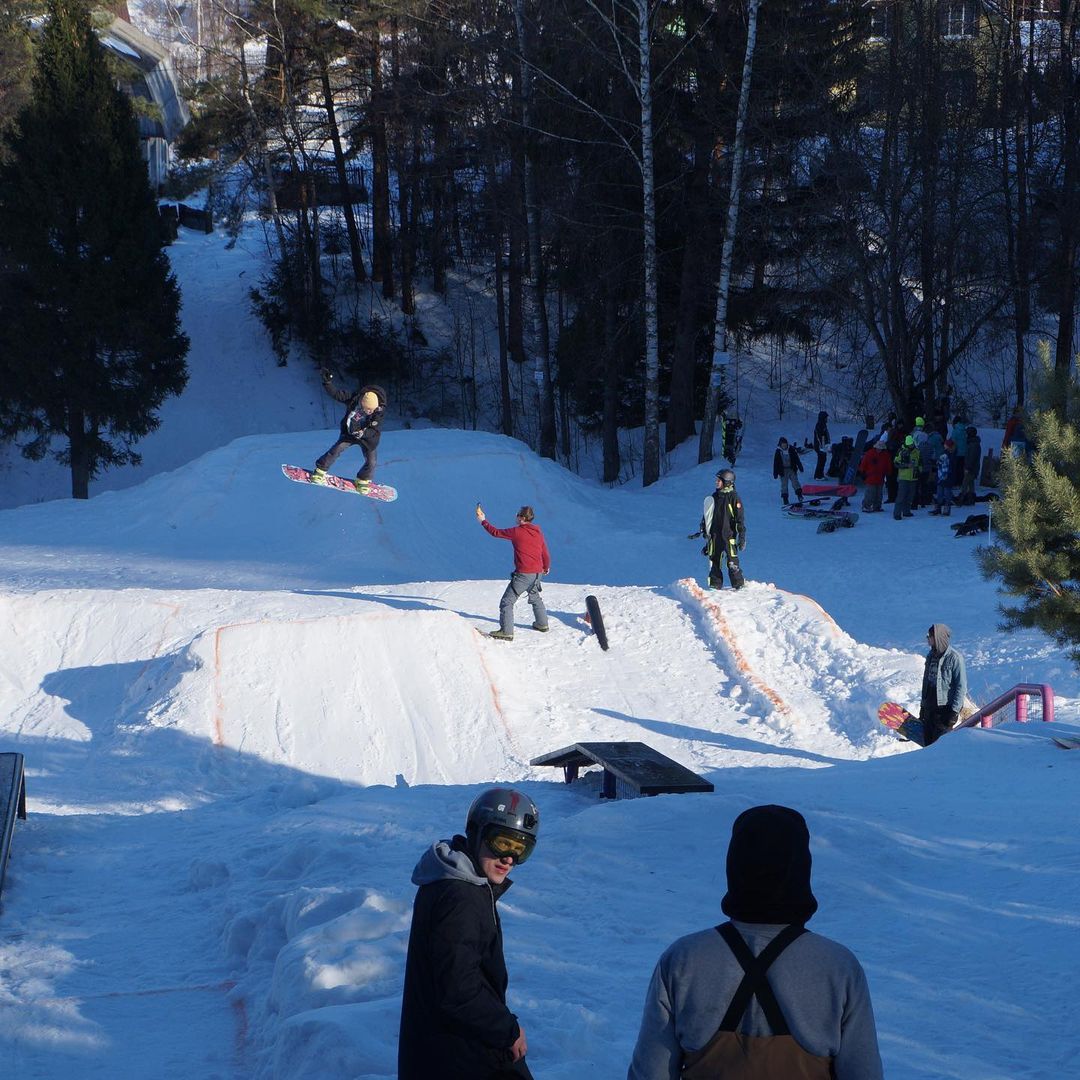 Джиббинг на сноуборде, туса барабанщиков и гадание по камасутре: как говорится, не зовите меня, если ваши выходные не похожи на уикенд владимирцев.