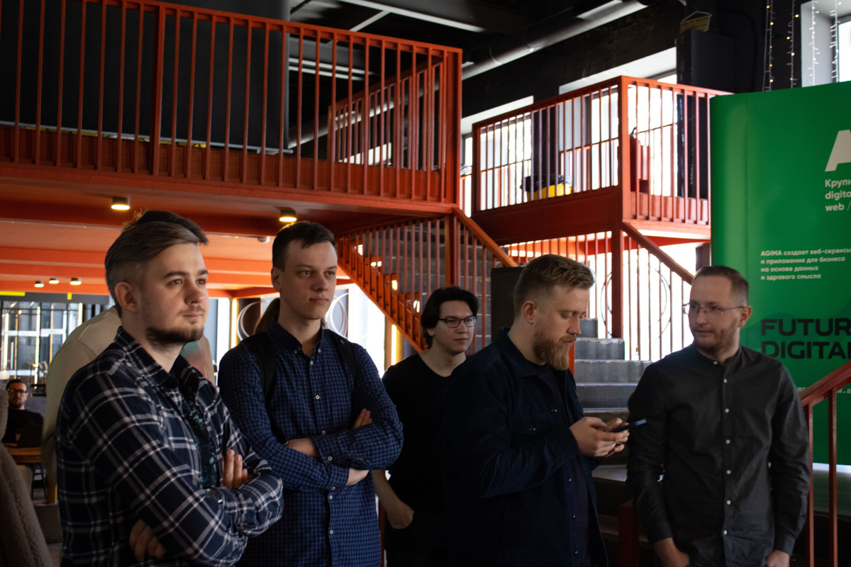 Во Владимире состоялось большое бесплатное мероприятие для представителей IT-отрасли: руководителей студий, менеджеров проектов, специалистов интернет-маркетинга, разработчиков. Умные выходные прошли благодаря рейтинговому агентству «Тэглайн» и местным ведущим IT-компаниям.