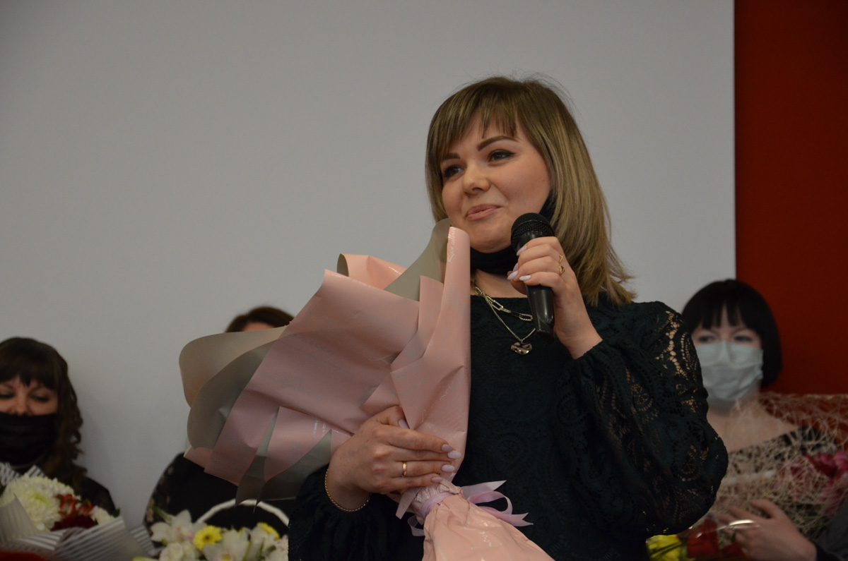 «Ключ-Медиа» пообщался с победителями конкурса «Педагог года 2021»: Анной Ермиловой и Ланой Гудеевой.