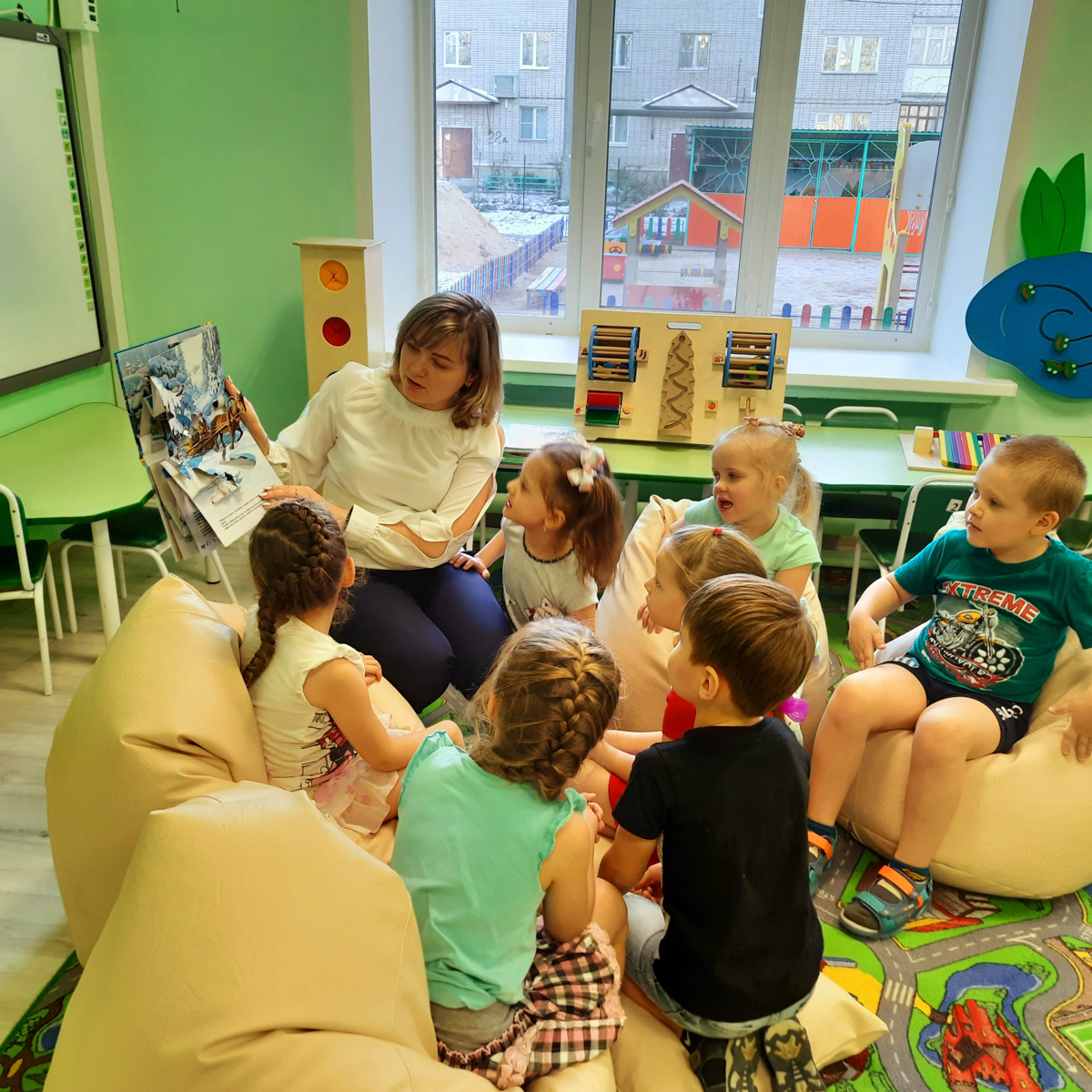 «Ключ-Медиа» пообщался с победителями конкурса «Педагог года 2021»: Анной Ермиловой и Ланой Гудеевой.