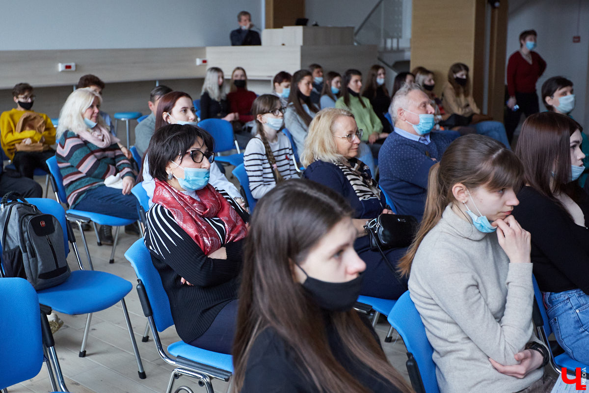 Узнаем причину переезда киноклуба «Политехник» и смотрим в будущее — будет интересно!