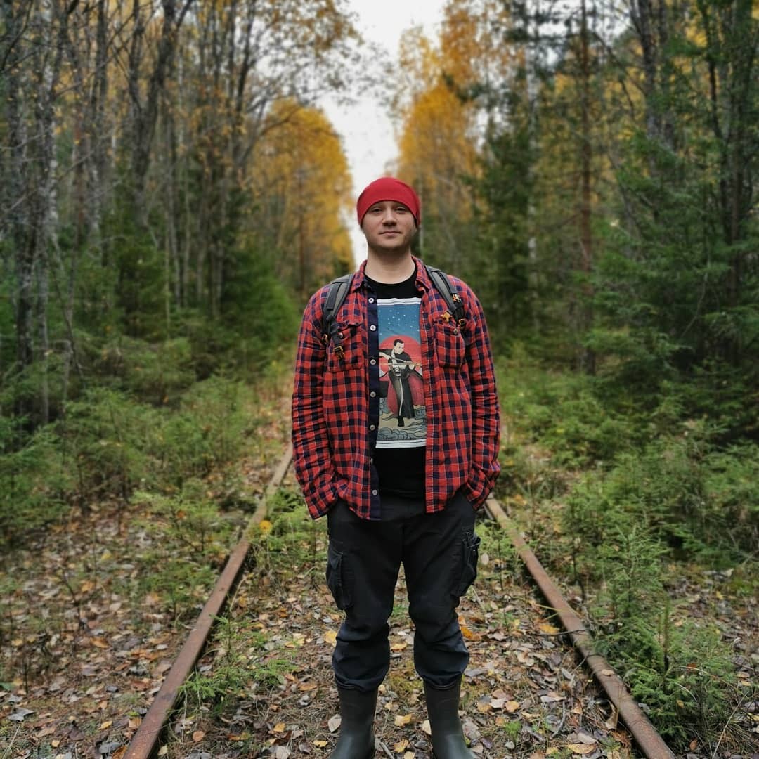 Все, по крайней мере, ментальные, болезни действительно в нашей голове, и одной из главных причин, их формирующих, является конфликт двух «Я»-состояний эго: ребенка и родителя. Разбираемся в междоусобной войне наших личностей с владимирским психотерапевтом Дмитрием Бирюковым.