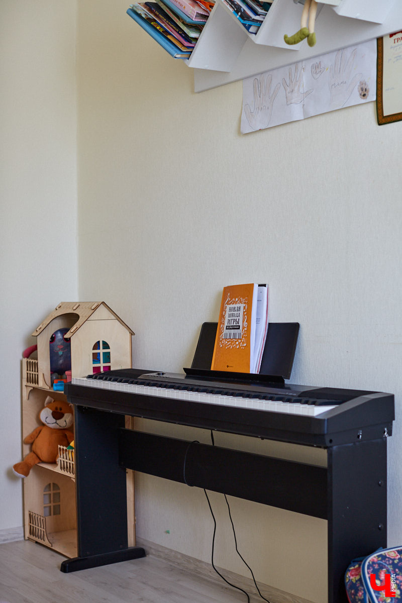 Сегодня мы расскажем вам об очередной владимирской «сталинке», которая стала «домом мечты» для Екатерины и Дмитрия Глазковых.