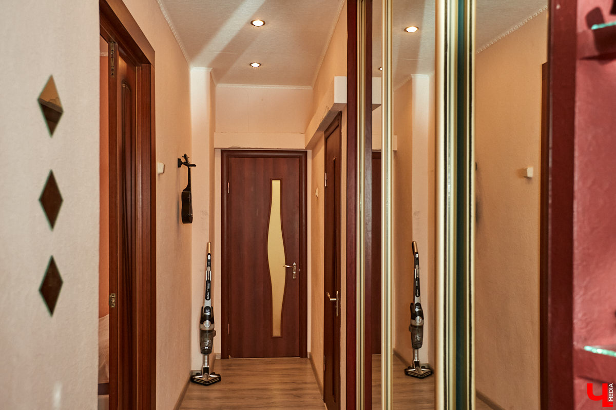 Сегодня мы расскажем вам об очередной владимирской «сталинке», которая стала «домом мечты» для Екатерины и Дмитрия Глазковых.