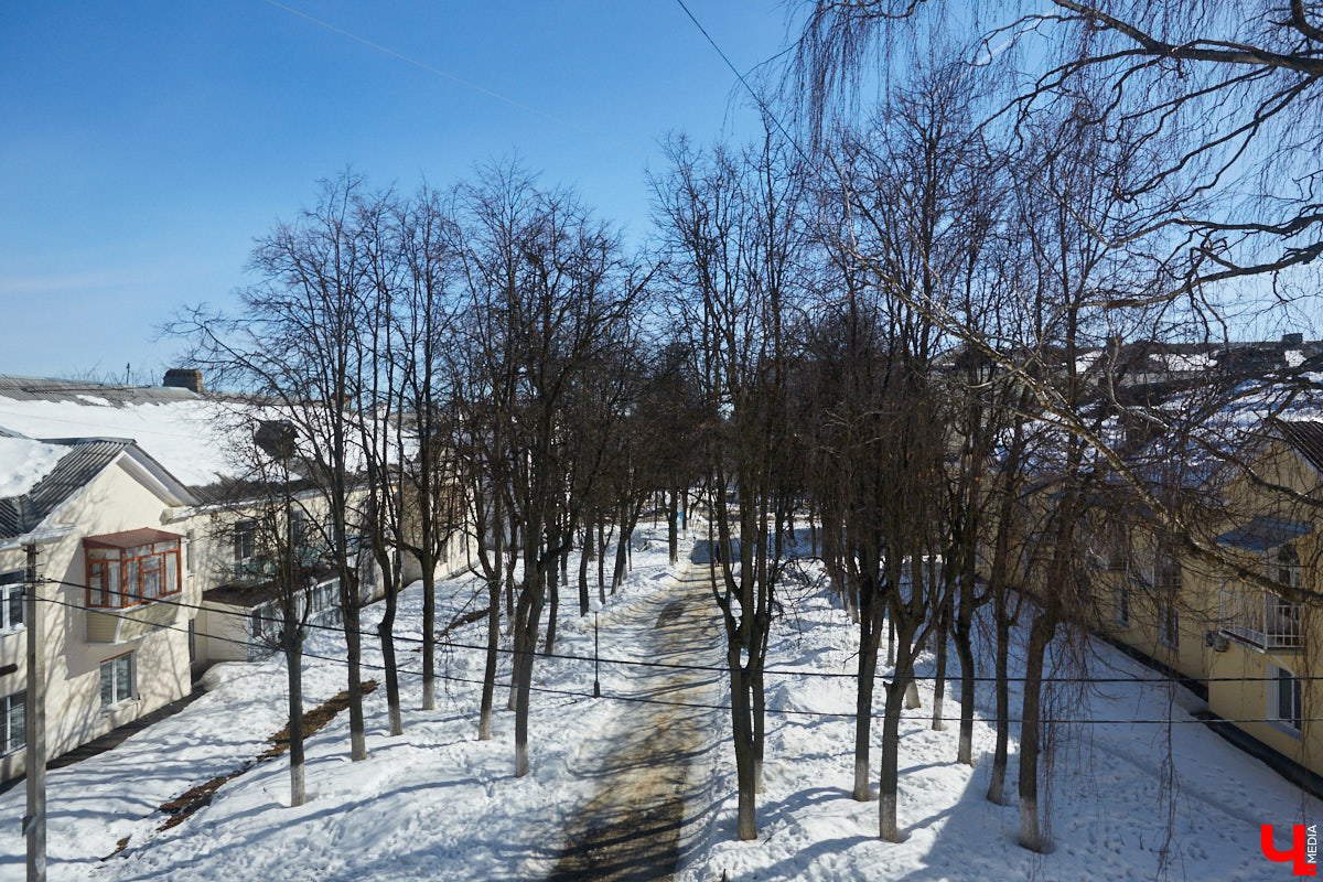 Сегодня мы расскажем вам об очередной владимирской «сталинке», которая стала «домом мечты» для Екатерины и Дмитрия Глазковых.