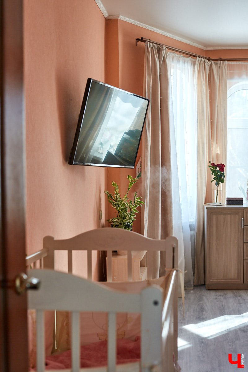 Сегодня мы расскажем вам об очередной владимирской «сталинке», которая стала «домом мечты» для Екатерины и Дмитрия Глазковых.