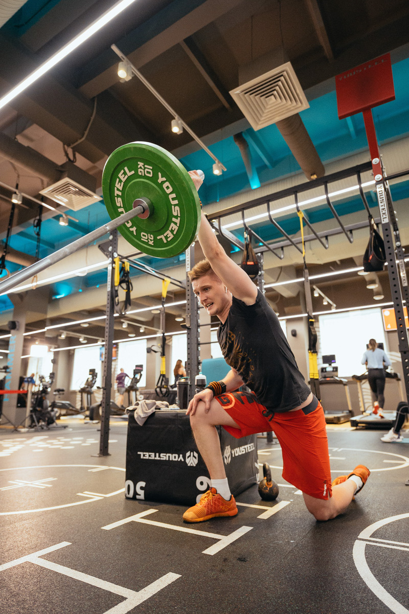 На днях во Владимире прошел «Атмосферный день», посвященный долголетию. Его эксперты рассказали участникам о силе биохакинга, превентивной медицины, правильного питания и даже дыхания во время тренировок.