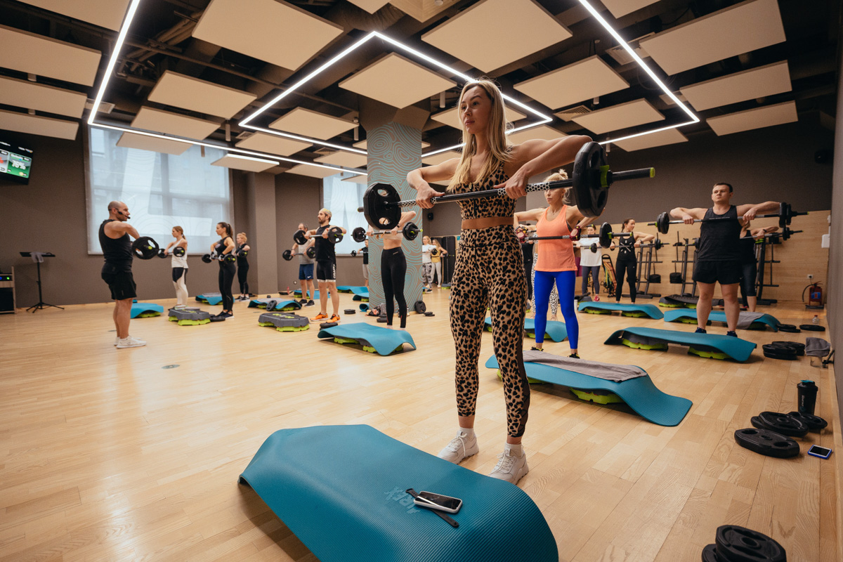 На днях во Владимире прошел «Атмосферный день», посвященный долголетию. Его эксперты рассказали участникам о силе биохакинга, превентивной медицины, правильного питания и даже дыхания во время тренировок.