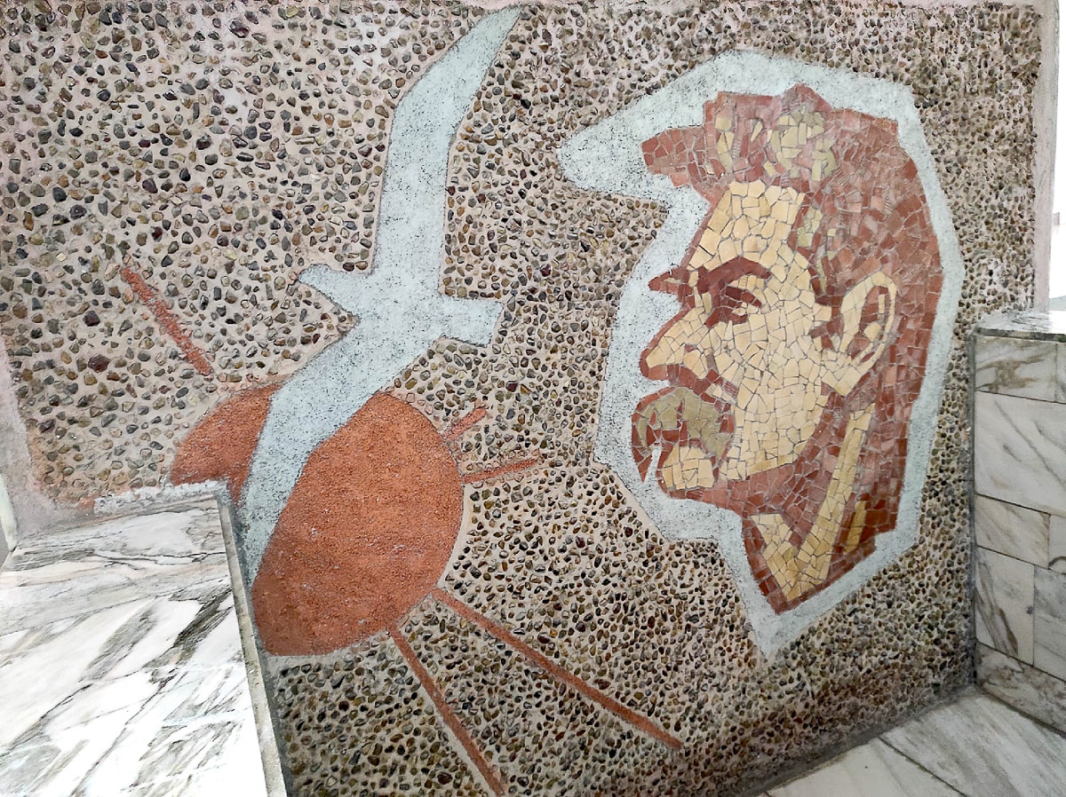 Изучаем историю города с новой картой от урбанистов «Владимир Будущего». Мозаики для ваших ню-фотосессий внутри!