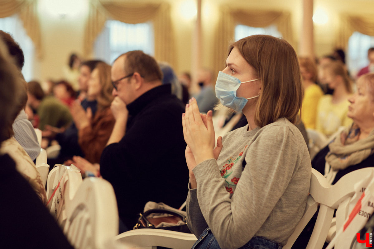 Писатель Алексей Иванов презентовал во Владимире свою книгу «Тени тевтонов» и поделился деталями новой нон-фикшн истории с сюжетами о судоходстве по Клязьме.