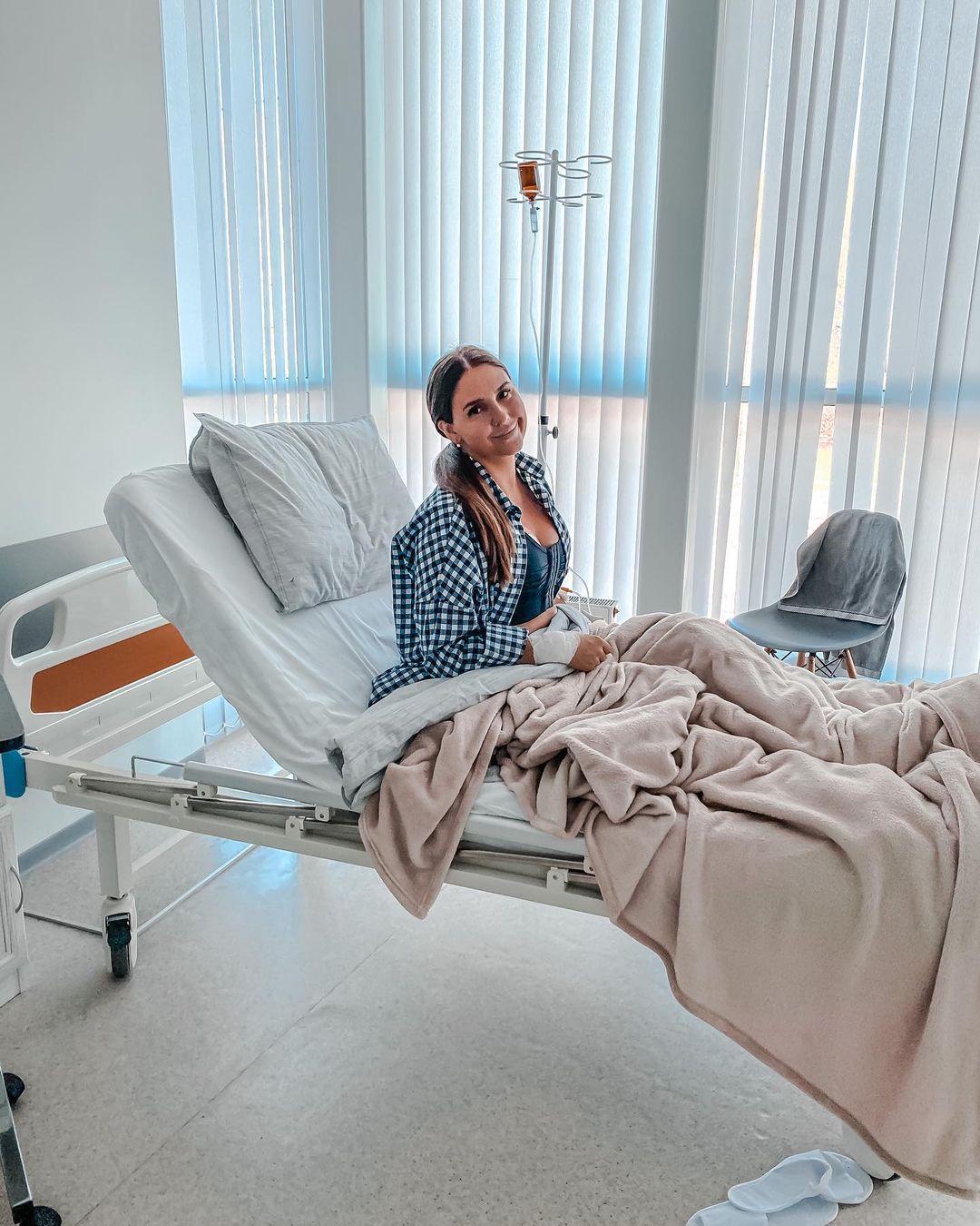 «Лечь под нож» — звучит страшно! А каково отправиться на пластическую операцию? Об этом рассказали владимирцы, которые решились на кардинальные перемены в своей жизни.