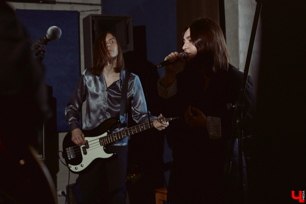 Знакомимся с молодыми владимирскими музыкантами, которые создают школьный поп-панк и называют себя «шляпой».