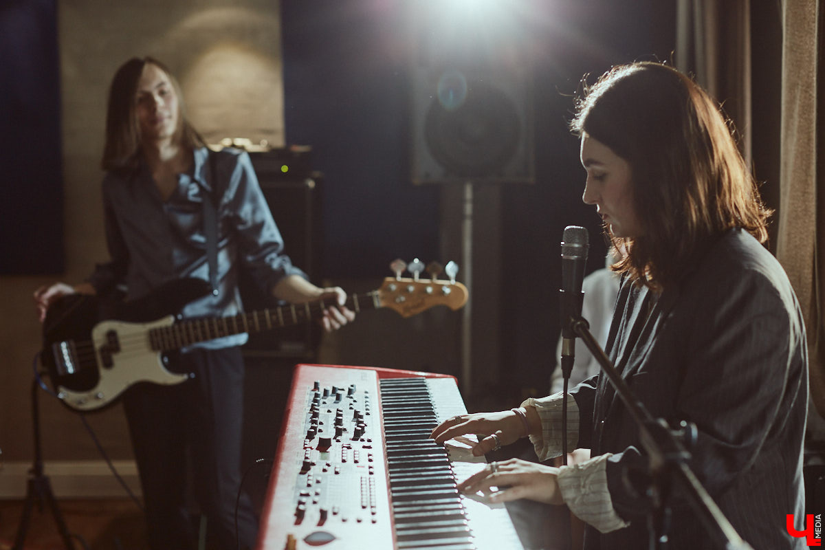 Знакомимся с молодыми владимирскими музыкантами, которые создают школьный поп-панк и называют себя «шляпой».