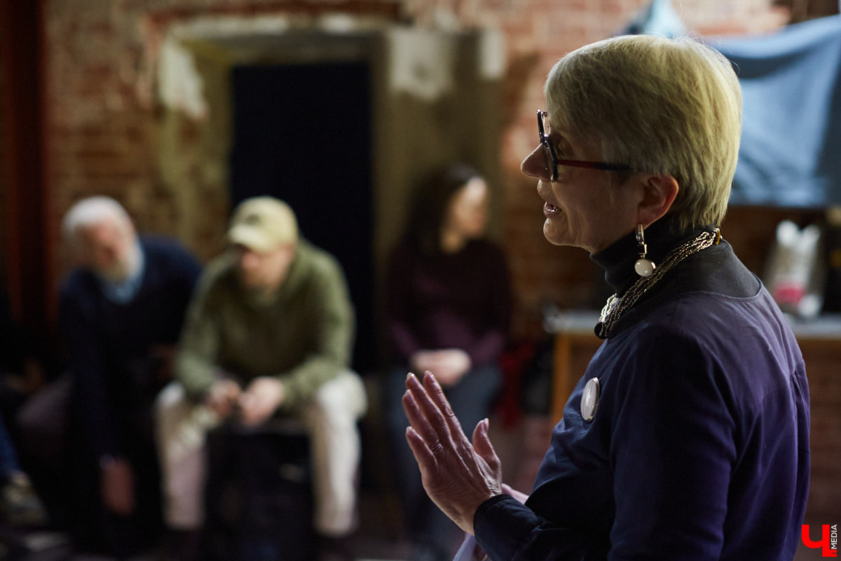 Во Владимире прошла встреча с Натальей Ударцевой. Эксперт рассказала о тенденциях современной фотографии и возможности побороться за победу на Всероссийском конкурсе «Молодые фотографы России».