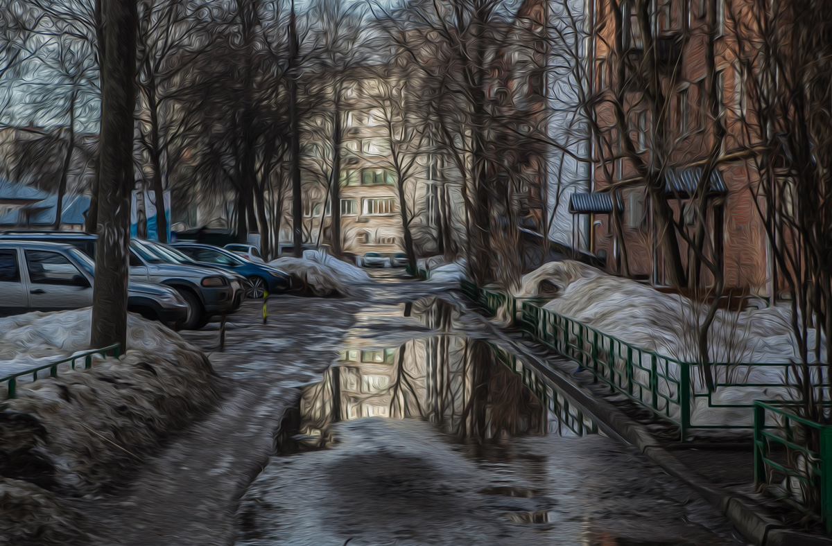 Как только на улице «устаканилась» плюсовая температура, подтаявший снег образовал полчища луж, по которым приходится ходить и ездить владимирцам. Всю эту «красоту» запечатлели местные умельцы.
