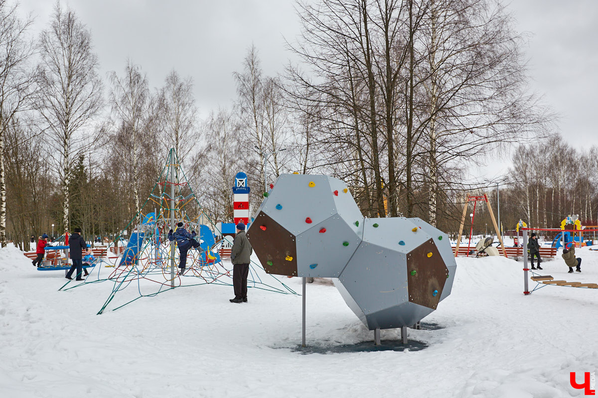 Парк «Добросельский» ждет второй этап реновации. Каким он будет? Решат владимирцы. Но это не все! Судьбоносные решения примут также о садах за ДТЮ, Загородном парке и стадионе «Торпедо».