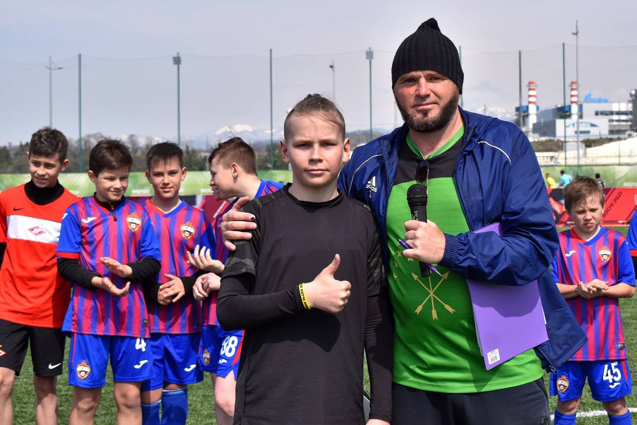 Молодежка владимирского «Спартака» впервые оказалась на серьезных соревнованиях и выступила достойно. Рассказываем, как это было.