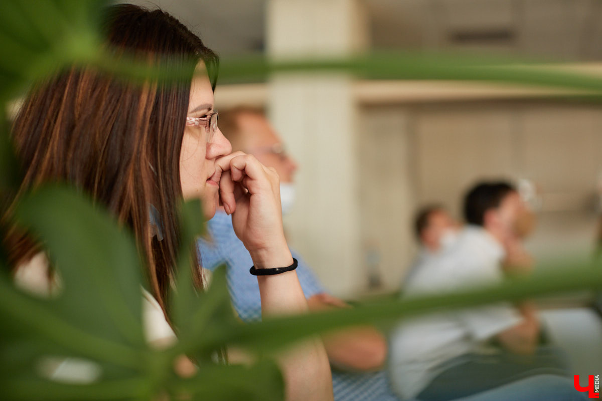 Владимирский драмтеатр врывается в онлайн крупным международным фестивалем «Театр. Территория единения» и восстанавливается физически.