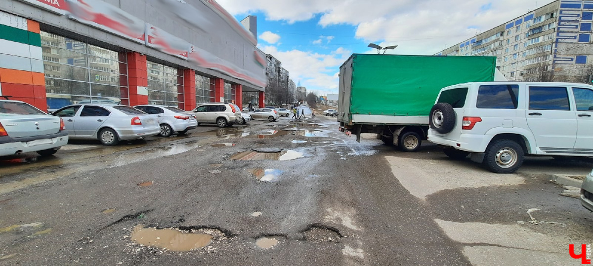 Дороги чинят ежегодно. А «приживается» ли асфальт? Оценили улицы, которые обновляли в 2020-м.