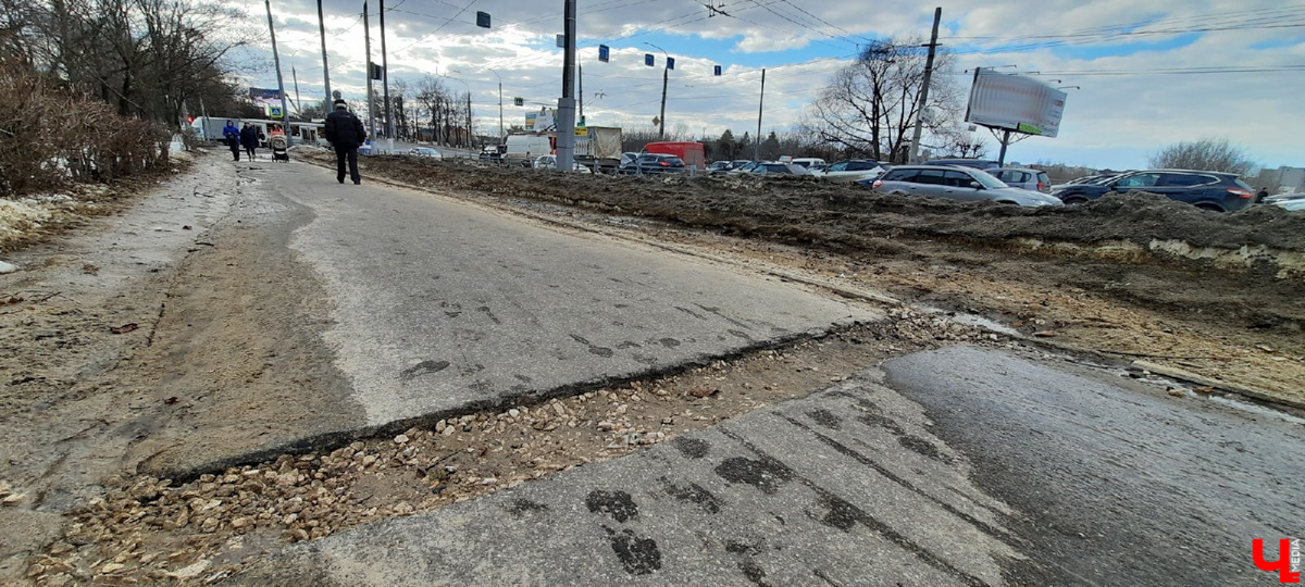 Дороги чинят ежегодно. А «приживается» ли асфальт? Оценили улицы, которые обновляли в 2020-м.