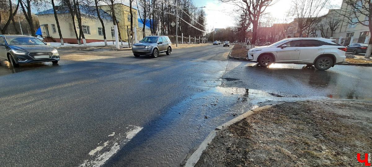 Дороги чинят ежегодно. А «приживается» ли асфальт? Оценили улицы, которые обновляли в 2020-м.