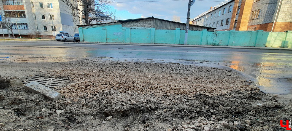 Дороги чинят ежегодно. А «приживается» ли асфальт? Оценили улицы, которые обновляли в 2020-м.