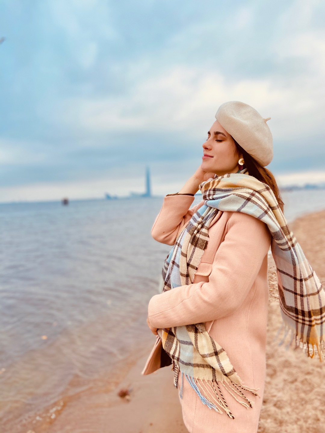 Владимирцы, сделавшие прививку от коронавируса, поделились опытом. Были ли побочки? Есть ли эффект? Насколько хорошо все организовано? Реальный опыт реальных людей порой нагляднее статистики.