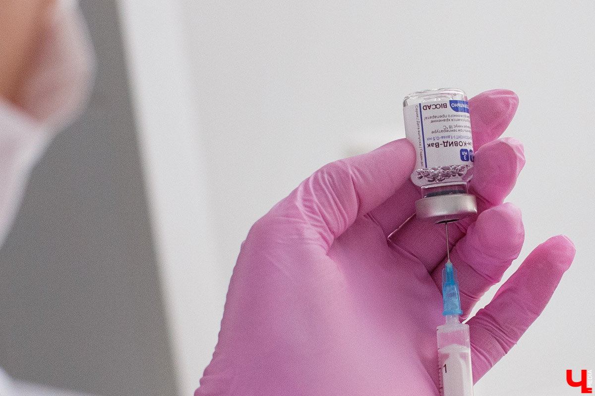 Владимирцы, сделавшие прививку от коронавируса, поделились опытом. Были ли побочки? Есть ли эффект? Насколько хорошо все организовано? Реальный опыт реальных людей порой нагляднее статистики.