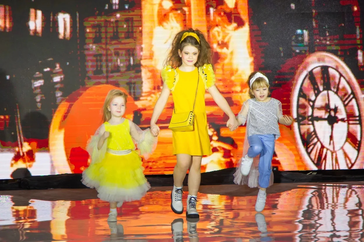 Владимирский дизайнер Наталья Рязанова завоевала победу в номинации «Самая смелая коллекция» на ежегодной национальной премии «KIDS FASHION AWARDS».