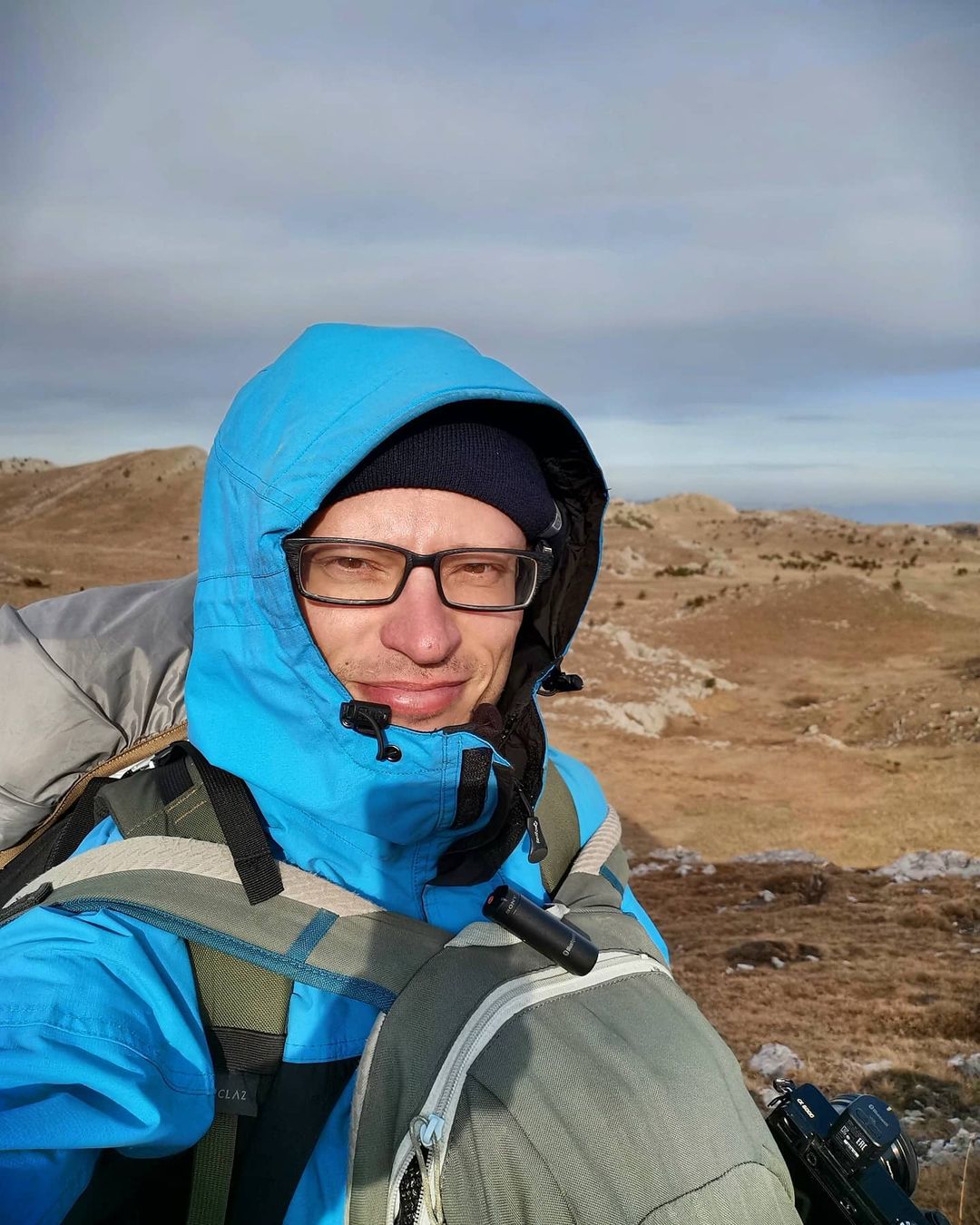 Владимирский программист Артем Грачев два года назад бросил успешную карьеру и отправился в кругосветку. Куда привела его дорога и где он окажется в будущем? Об этом - наше интервью с путешественником.