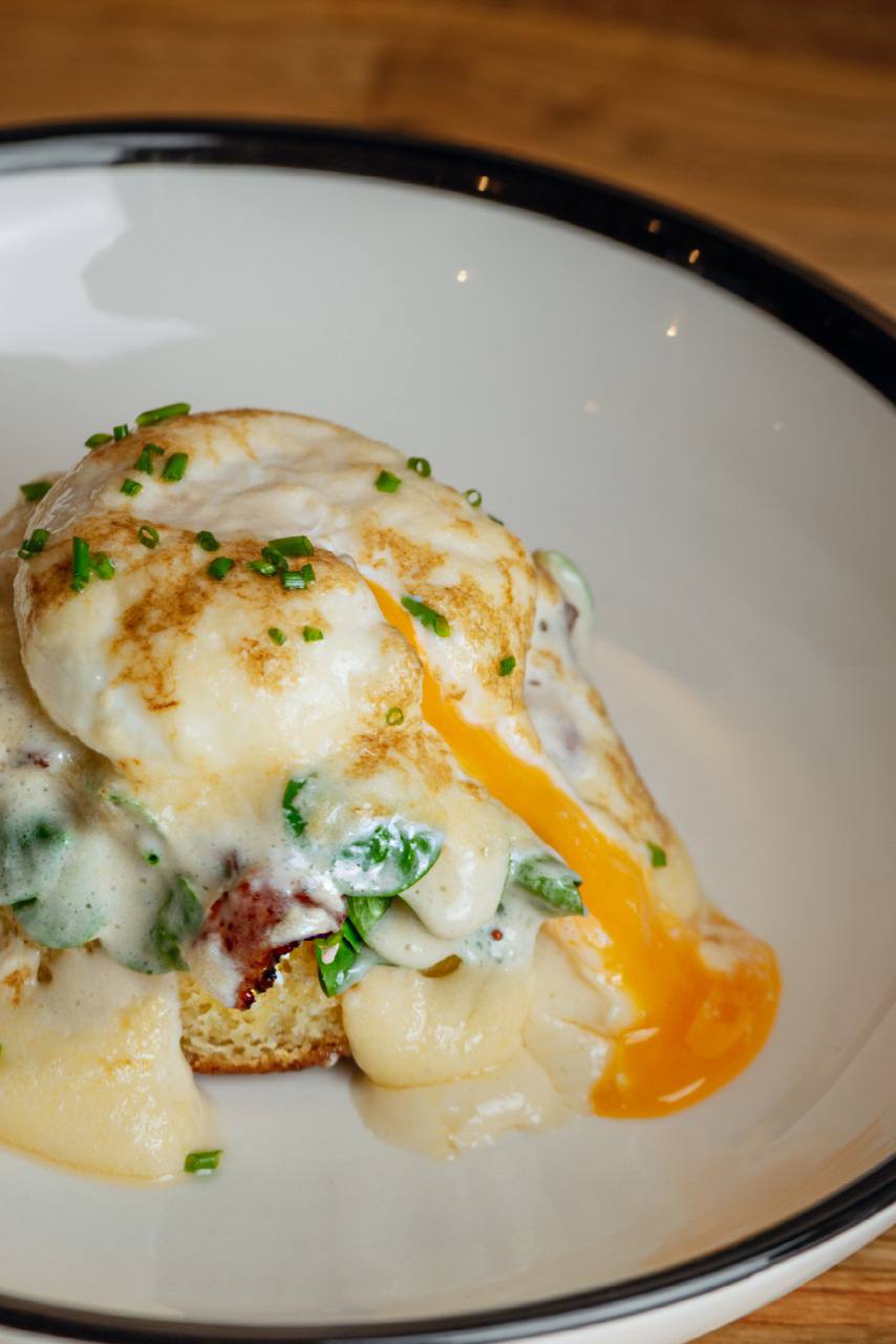 Наблюдать за тем, как меняется город, для нас особое удовольствие. Вчера в старинном купеческом особняке в самом центре Владимира, на Девической, открылось новое гастробистро