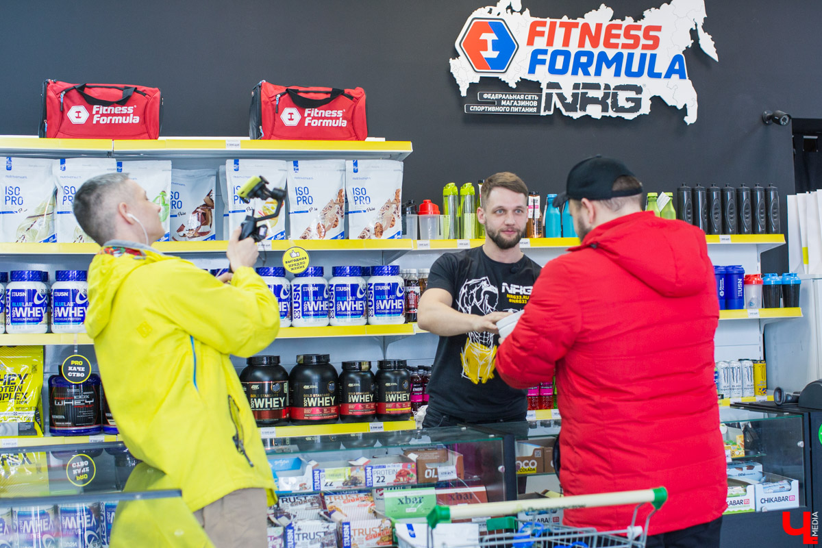 Магазин спортивного питания «NRG» решил провести на новом работнике необычный эксперимент. Андрея отдали в руки тренеров и нутрициологов, провели необходимые исследования, после чего сказали: «Худей!» и запустили реалити-шоу на Youtube