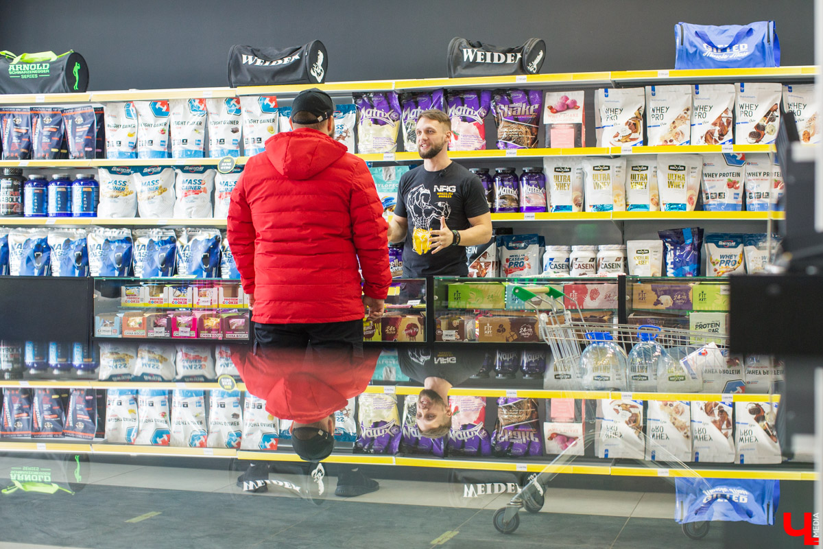 Магазин спортивного питания «NRG» решил провести на новом работнике необычный эксперимент. Андрея отдали в руки тренеров и нутрициологов, провели необходимые исследования, после чего сказали: «Худей!» и запустили реалити-шоу на Youtube