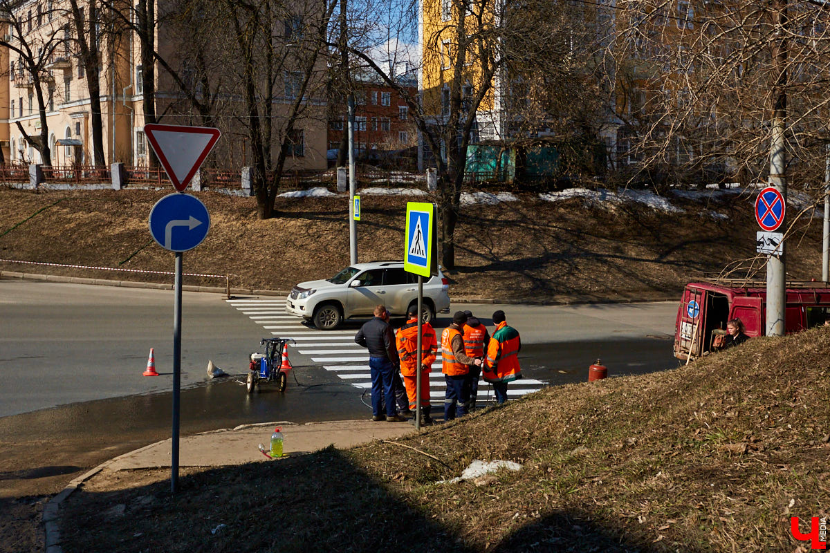 Владимирские остановки и критикуют, и одобряют. Но все же плюсов на этой неделе отметили больше. Про что речь? Сейчас проясним.