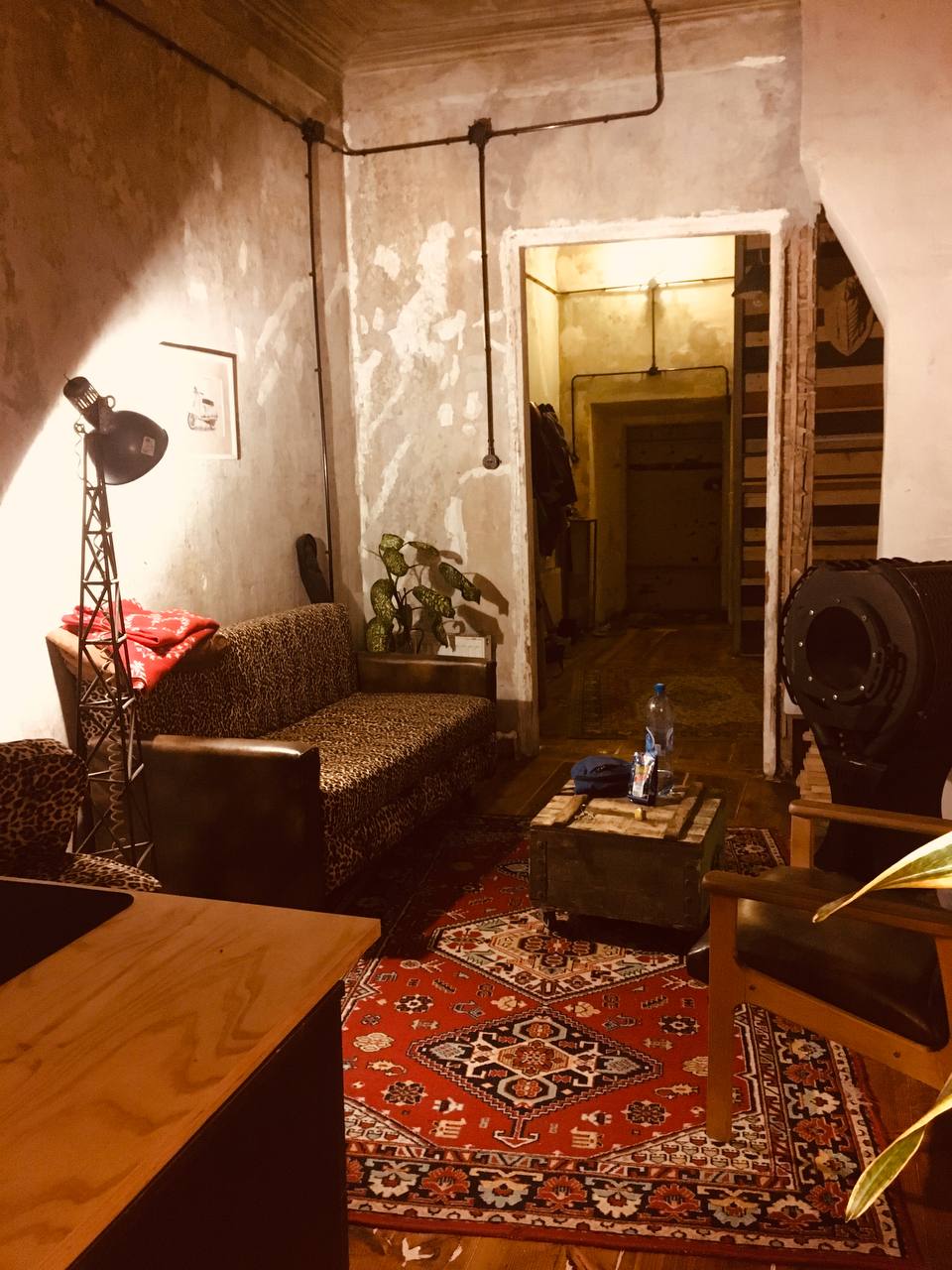 Владимирский мастер на все руки Сергей Кипер осуществил свою мечту: теперь он живет в самом центре города в лофт-квартире. Самостоятельная «настройка» отопления, канализации и водопровода — во сколько обошелся «ремонт по наитию»?