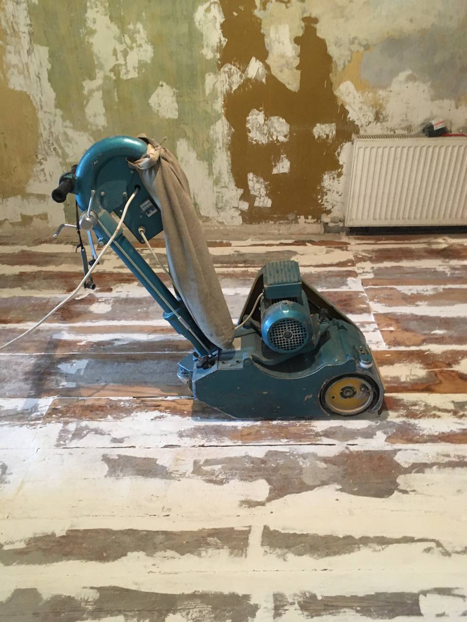 Владимирский мастер на все руки Сергей Кипер осуществил свою мечту: теперь он живет в самом центре города в лофт-квартире. Самостоятельная «настройка» отопления, канализации и водопровода — во сколько обошелся «ремонт по наитию»?