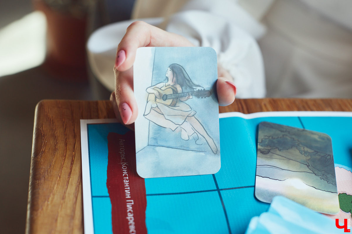 Настолки - это не всегда просто приятный досуг. Бывают еще и трансформационные игры. Участвуя в них, люди прорабатывают свои внутренние проблемы. Как это происходит, объяснила психолог Мария Точина.