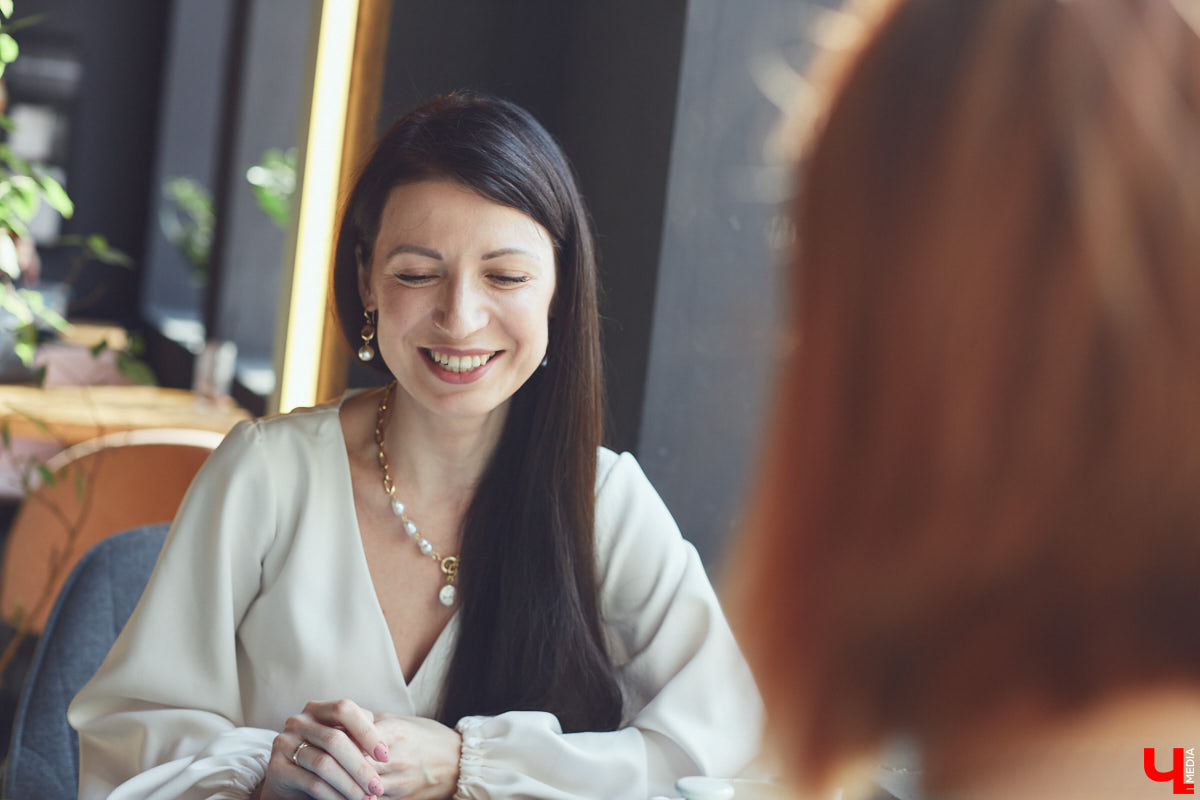 Настолки - это не всегда просто приятный досуг. Бывают еще и трансформационные игры. Участвуя в них, люди прорабатывают свои внутренние проблемы. Как это происходит, объяснила психолог Мария Точина.