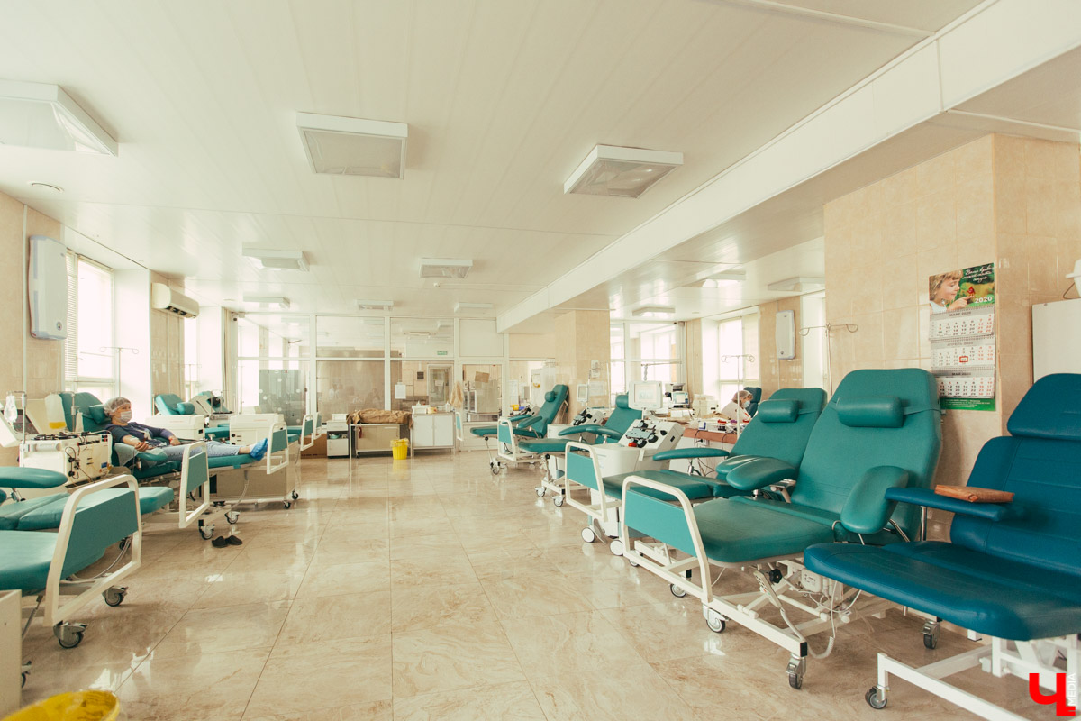 В Национальный день донора владимирцы рассказали о своем опытом сдачи крови, ощущениях перед процедурой и после, и, конечно, о том, каково это, когда твоя кровь спасает чью-то жизнь.