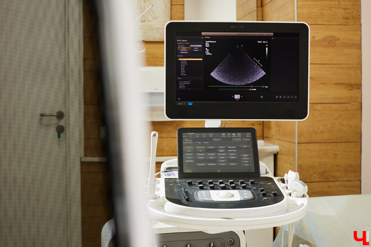 Сергей Голяков — врач широкого профиля. Гинеколог, онколог, маммолог — он каждый день сталкивается с разными пациентами и страшными для многих диагнозами. Где верная профилактика, а где стереотипы и мифы, разбирался «Ключ-Медиа».