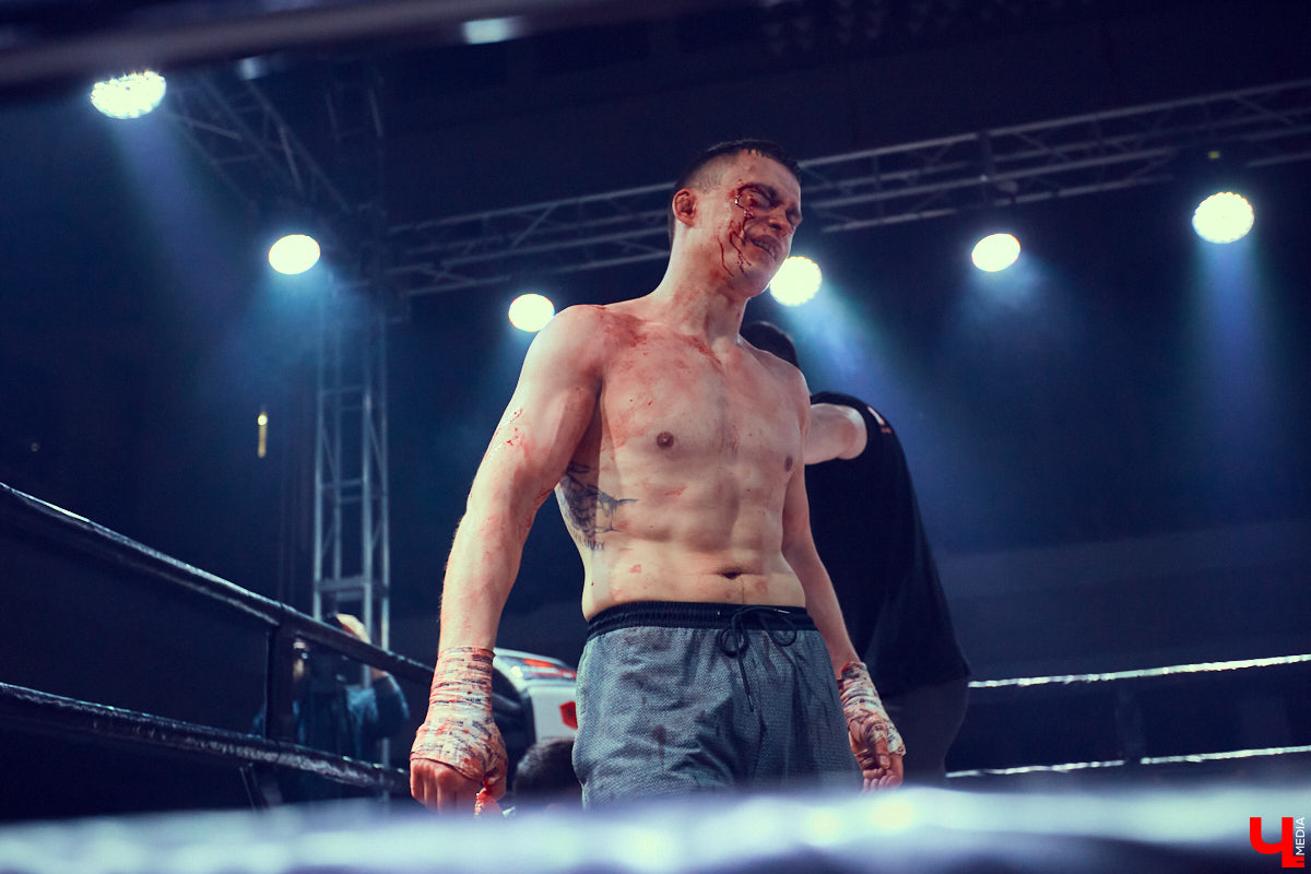 Владимирские ютуберы «ПуляTV» снова устроили жаркое шоу по прежним правилам, но в новом оформлении. Вливаемся в рабочую неделю с бесстрашными спортсменами, разбитыми лицами и, внезапно, Дашей Шигиной.