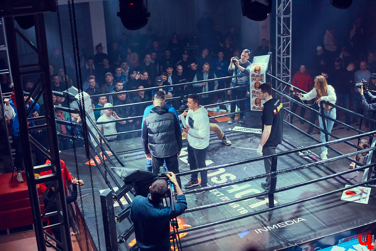 Владимирские ютуберы «ПуляTV» снова устроили жаркое шоу по прежним правилам, но в новом оформлении. Вливаемся в рабочую неделю с бесстрашными спортсменами, разбитыми лицами и, внезапно, Дашей Шигиной.