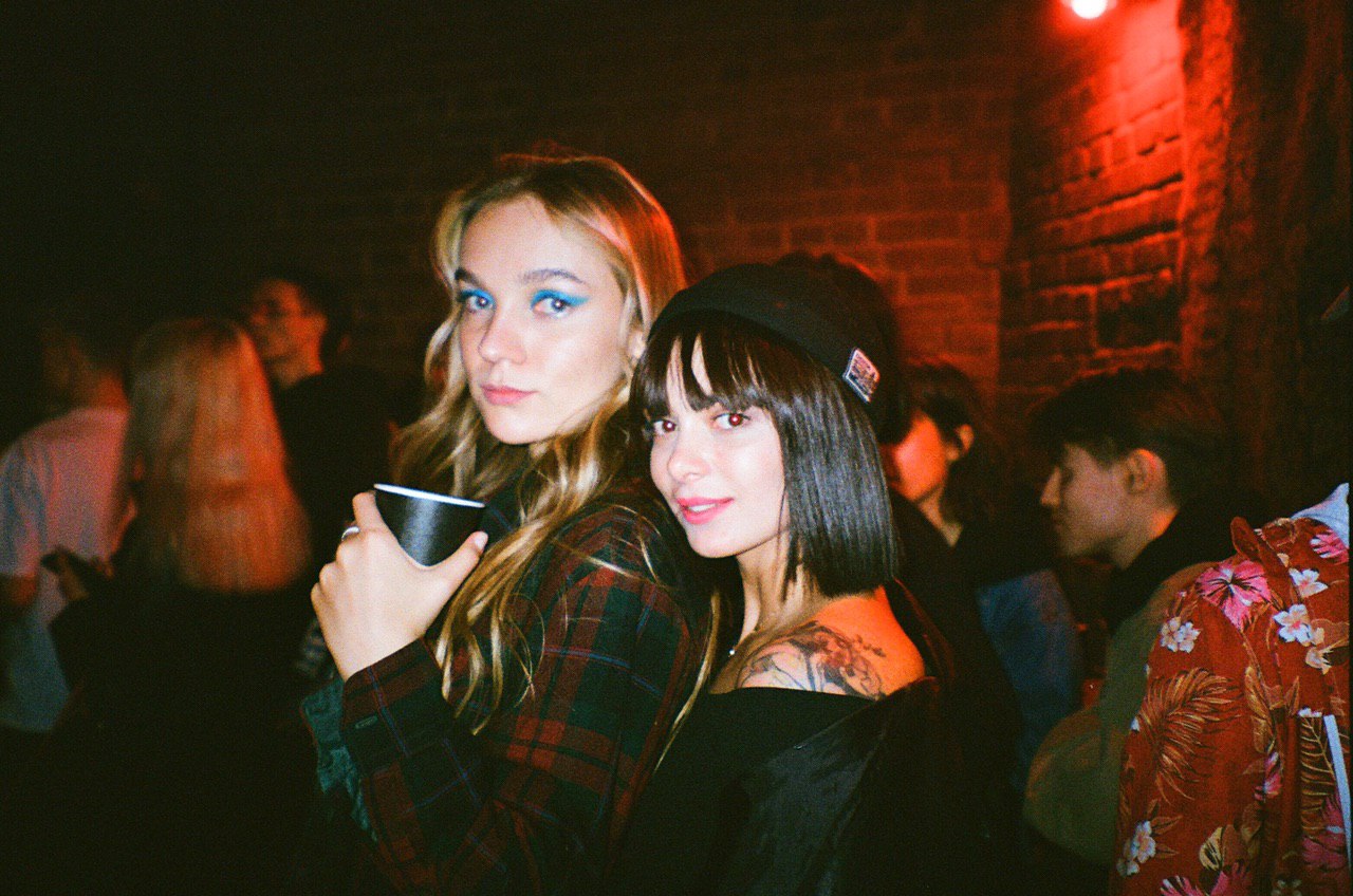 Во Владимире прошел очередной рейв для любителей электронной музыки. Место было выбрано очень необычное - старая водонапорная башня. Аскетичный красный кирпич интерьера, танцпол битком и визит сотрудников правопорядка: продолжат ли организаторы свои техно-пати?