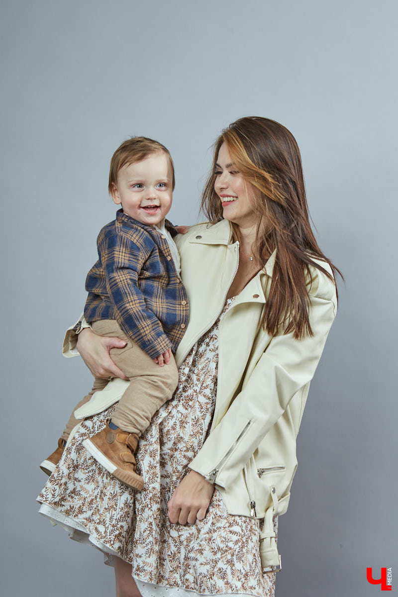 Управленец, эксперт красоты и мама: возможно ли претворять в гардеробе сразу несколько ролей? Стиль владелицы бьюти-студии Анны Клеменко кричит: «Да!» Девушка поведала нам о своих любимых нарядах и о том, как сложно все-таки одеваться модно в Коврове.