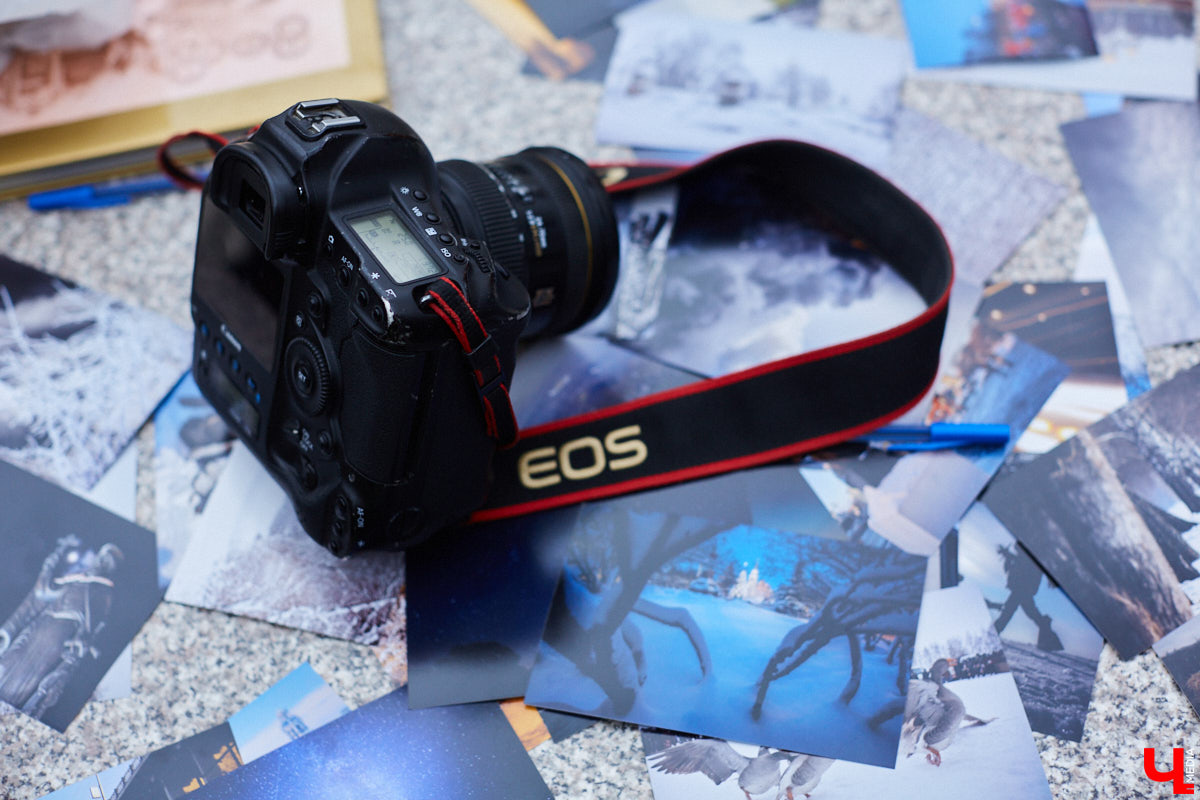 Видимо, по ;примеру «Мегаторга» на ;третьем этаже Торговых рядов решили тоже устроить выставочное пространство. Первым в ;новом месте продемонстрировал свои работы фоторепортер Владимир Чучадеев.