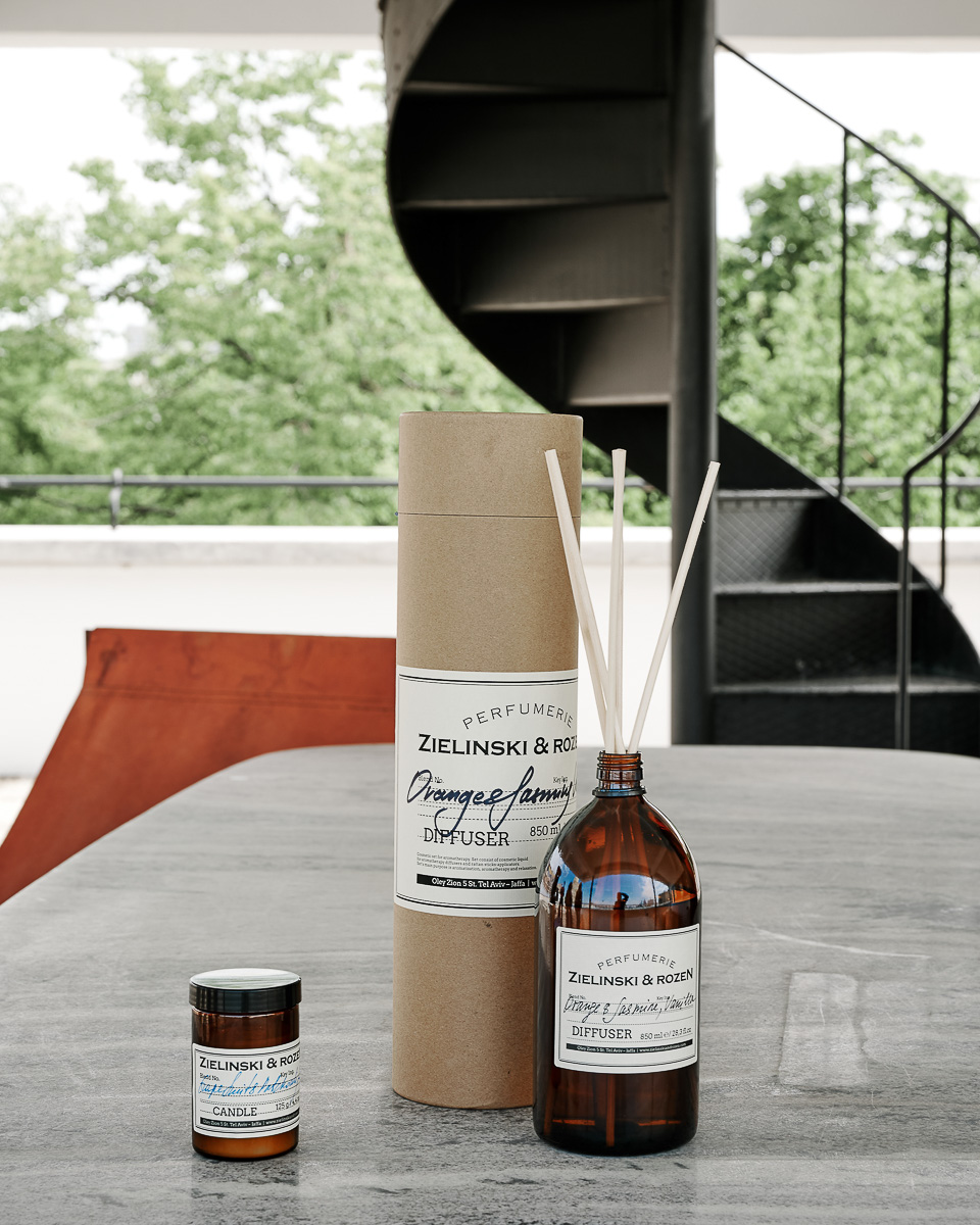 Теперь не нужно ехать в другой город, чтобы подобрать запах идеала. Знакомимся с натуральной нишевой продукцией «Zelinski & Rozen», которая появилась во Владимире.