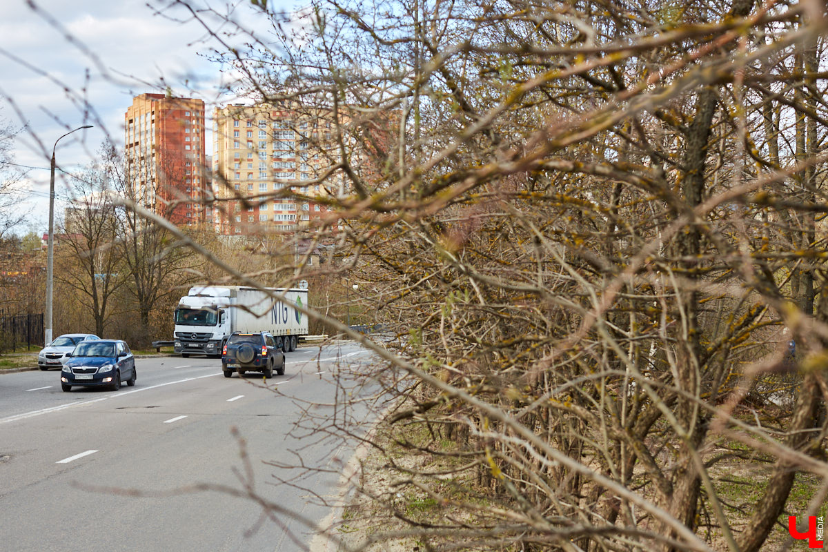 С 11 мая по 1 ноября мост у ДТЮ будет закрыт на ремонт. Как объехать препятствие? Изучаем схему и реальное состояние дорог.
