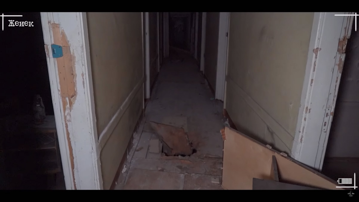 Если верить слухам, во Владимирской области на территории заброшенной базы отдыха живет призрак. Узнав об этом, блогер Ракета решил провести эксперимент по призыву нечисти и, конечно же, доверил столь ответственное задание местным ребятам.