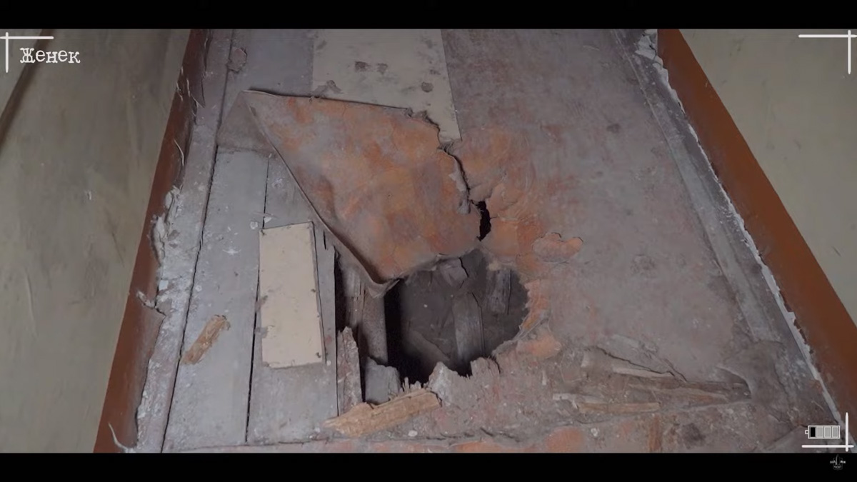 Если верить слухам, во Владимирской области на территории заброшенной базы отдыха живет призрак. Узнав об этом, блогер Ракета решил провести эксперимент по призыву нечисти и, конечно же, доверил столь ответственное задание местным ребятам.