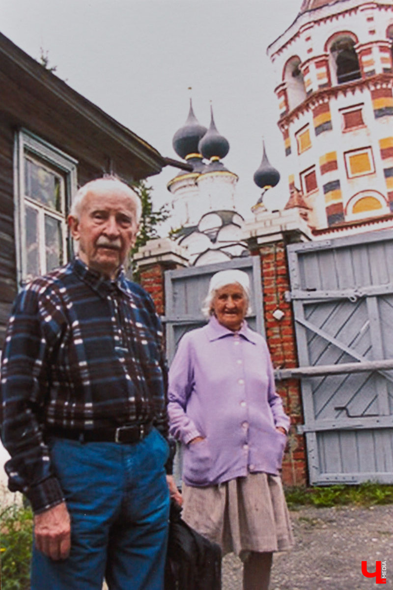 Семья Татьяны Давыдовой вот уже почти 100 лет владеет тем самым домом, где снимали фильм «Женитьба Бальзаминова». Они давно мечтали о создании киномузея, но сейчас решились и приглашают волонтеров поучаствовать в работах.